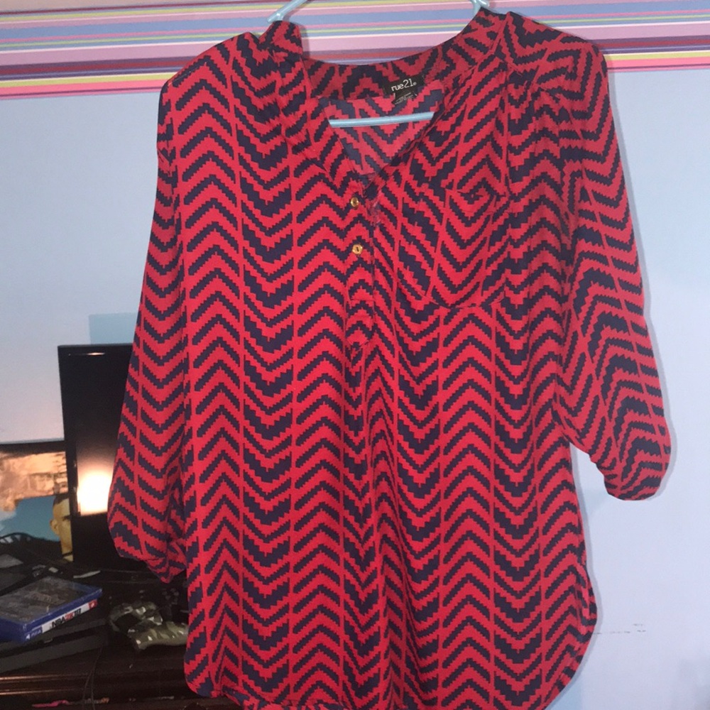 Red and Blue quarter sleeve blouse